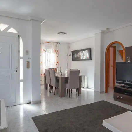 וילה Amazing Ideal For Golf Or Family Holidays וייאמרטין